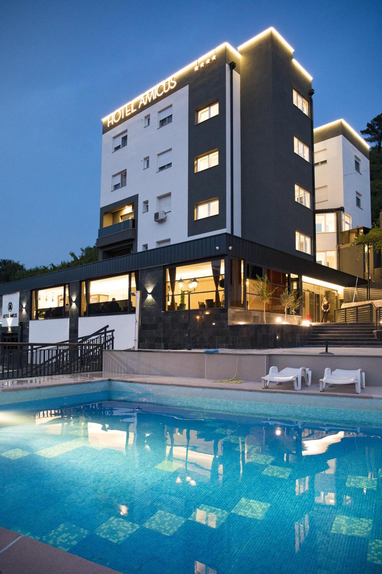 Hotel Amicus موستار المظهر الخارجي الصورة